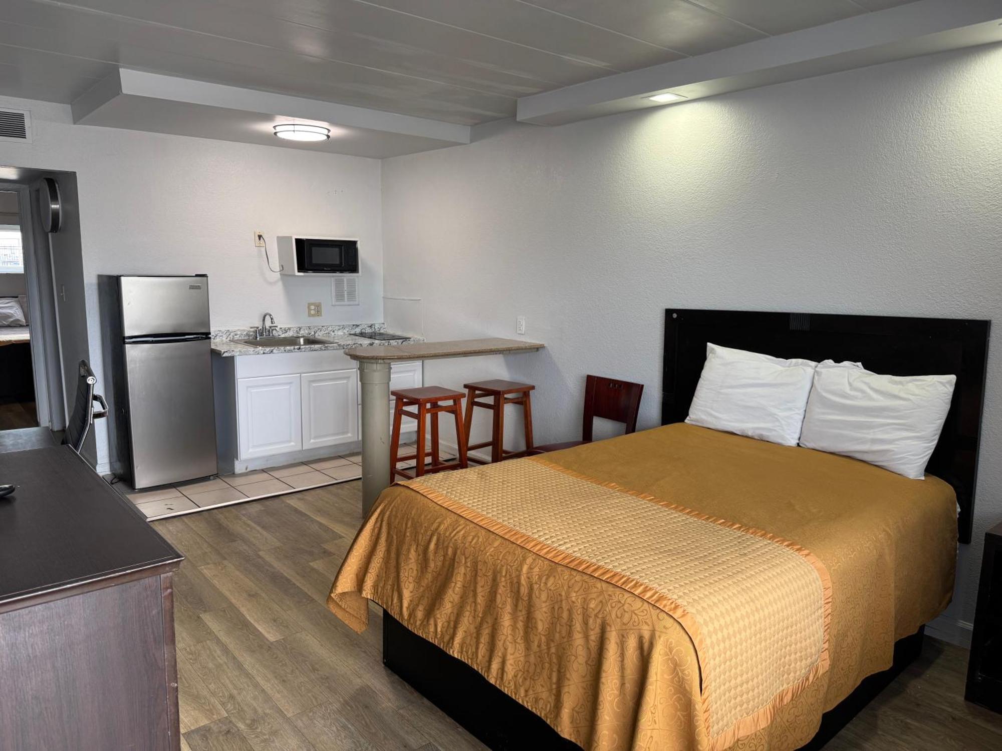Belmont Inn & Suites Virginia Beach Bagian luar foto