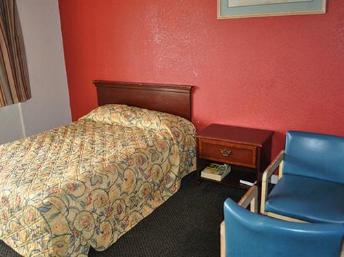 Belmont Inn & Suites Virginia Beach Bagian luar foto