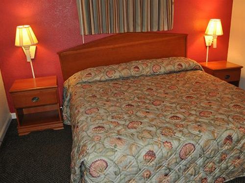 Belmont Inn & Suites Virginia Beach Bagian luar foto