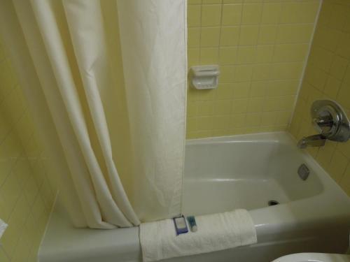 Belmont Inn & Suites Virginia Beach Bagian luar foto